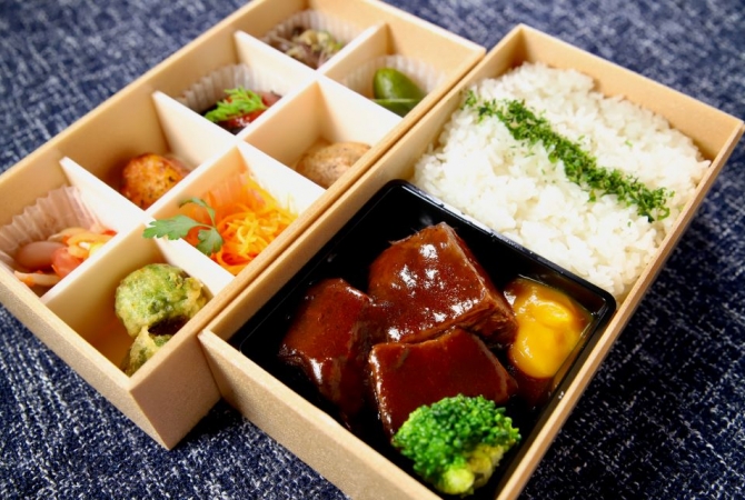 ブッフ・ブルギニヨン（牛肉のやわらか煮込み）の画像1
