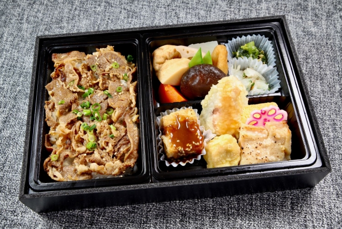 【New】特選牛カルビ焼肉の画像1