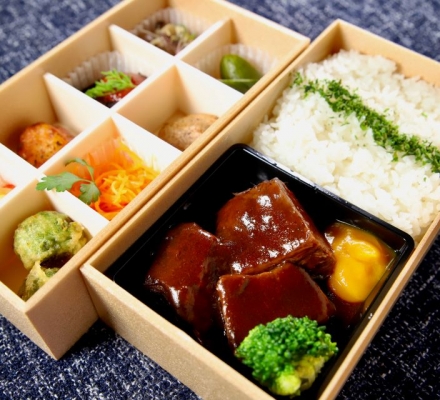 ブッフ・ブルギニヨン（牛肉のやわらか煮込み）