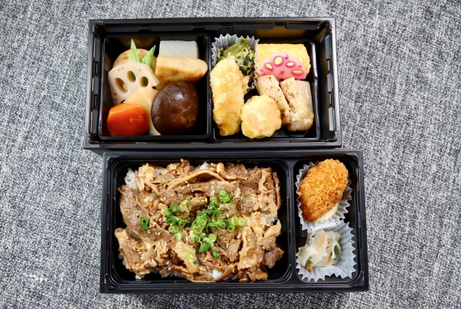 【New】牛カルビ焼肉(二段重)の画像3